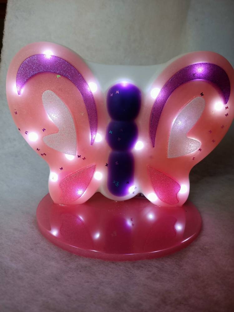 Veilleuse Papillon en Résine sur Commande
