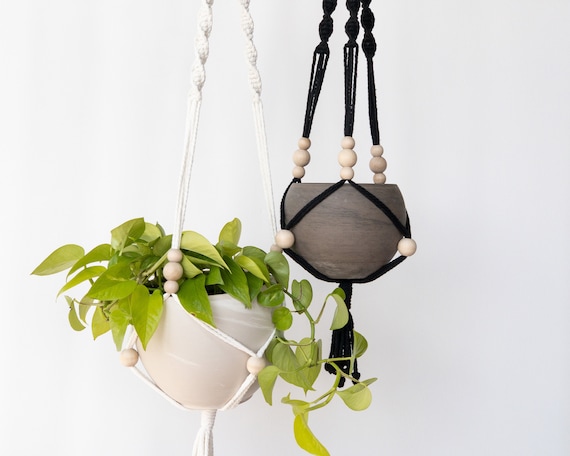 Adjustable Hanging Planter, Macrame Plant Hanger With Beads, Hanging Plant  Holder, Plant Hanger, Beaded Plant Hanger, Window Plant Hanger - Etsy Israel