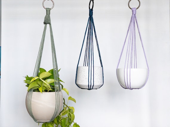 No Tassel Macrame Plant Hanger, No Tail Hanging Planter,  Hanging Plant Holder, Indoor Plant Hanger, Pet friendly plant hanger, Hanging Pot