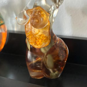 Korra // gorgeous curvy body positive art skinny thick statuette resin goddess dried flowers fruit figurine handmade housewarming gift