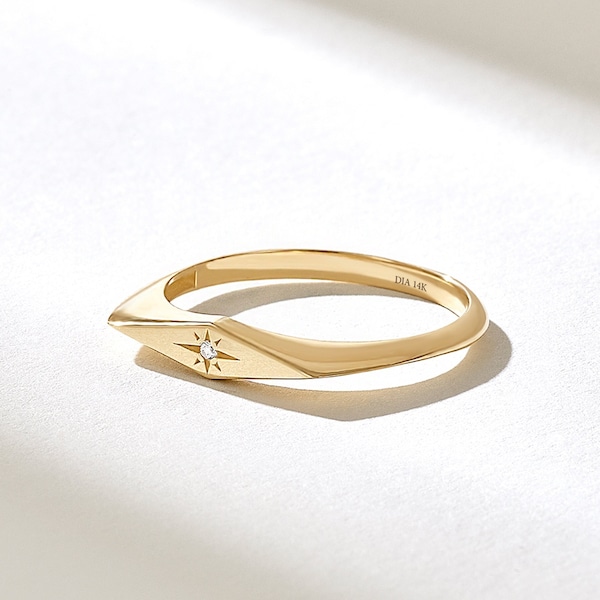 Diamond Iconic Rhombus Star Ring, Solid Gold Pinky Ring, Slim Signet Ring for Women, Tiny Celestial Band Ring, Minimalist North Star Ring