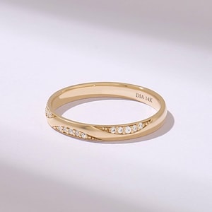 14K Solid Gold Pave Diamond Wedding Band, 2.5mm Wavy Comfort Fit Ring, Couples Anniversary Jewelry