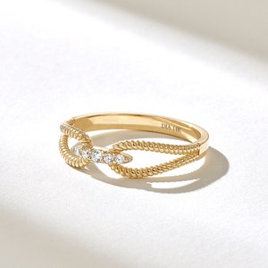 Diamond Twisted Rope Ring, Solid Gold Unique Design Statement Ring, 14k Twist Tie Vintage Thumb Ring, Braided Rope Connected Rings for Women