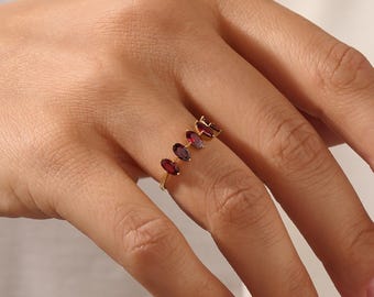 14K Solid Gold Garnet Ring, Dainty January Birthstone Band, Unique 5 Stone Red Gemstone Ring, Minimalist Vertical Oval Stacking Band