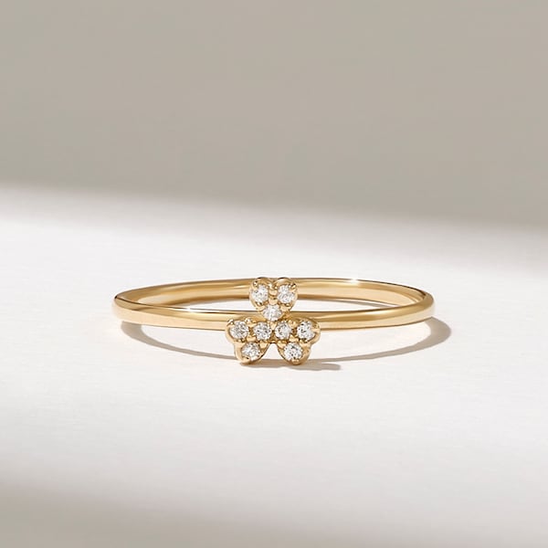 14K Diamond Tiny Clover Ring, Minimal Trefoil Promise Rings for Women, Solid Gold Luck Symbol Statement Ring, Handmade Birthday Gift for Her