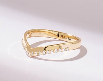 Pave Diamond Curved Wedding Band, 14k Solid Gold Chevron Ring, V Shaped Thick Band, Unique Nesting Ring, Handmade