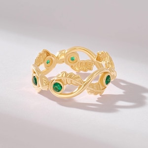 Anillo de oro macizo de 14 quilates con diseño de hoja de esmeralda, engaste de banda con diseño de ramita, piedra verde inspirada en la naturaleza, delicado anillo apilable, regalo de aniversario para mujer.