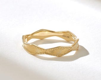 14K Solid Gold Wavy Milgrain Wedding Band – Vintage Textured Ring