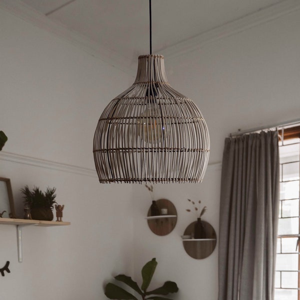 rattan pendant light large- Rattan Wicker Lamp - Rattan Lamp - Rattan Chandelier - Woven Lamp Shade - Rattan Ceiling Light: SWISS