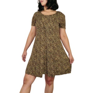 Just in Thyme 1990s Leopard Print Short Sleeve Casual Mini Dress Size 4 Small Retro Classic Animal Print