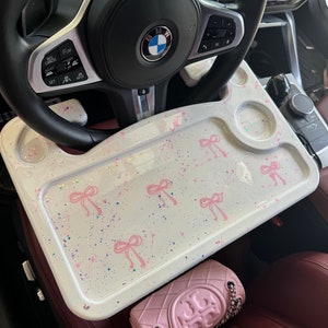 Coquette steering wheel “eating” tray