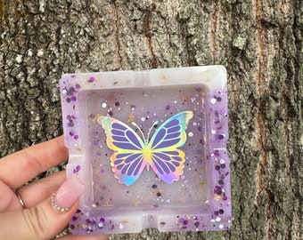 Butterfly tray