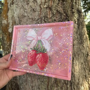 strawberry coquette 6x8 inch tray