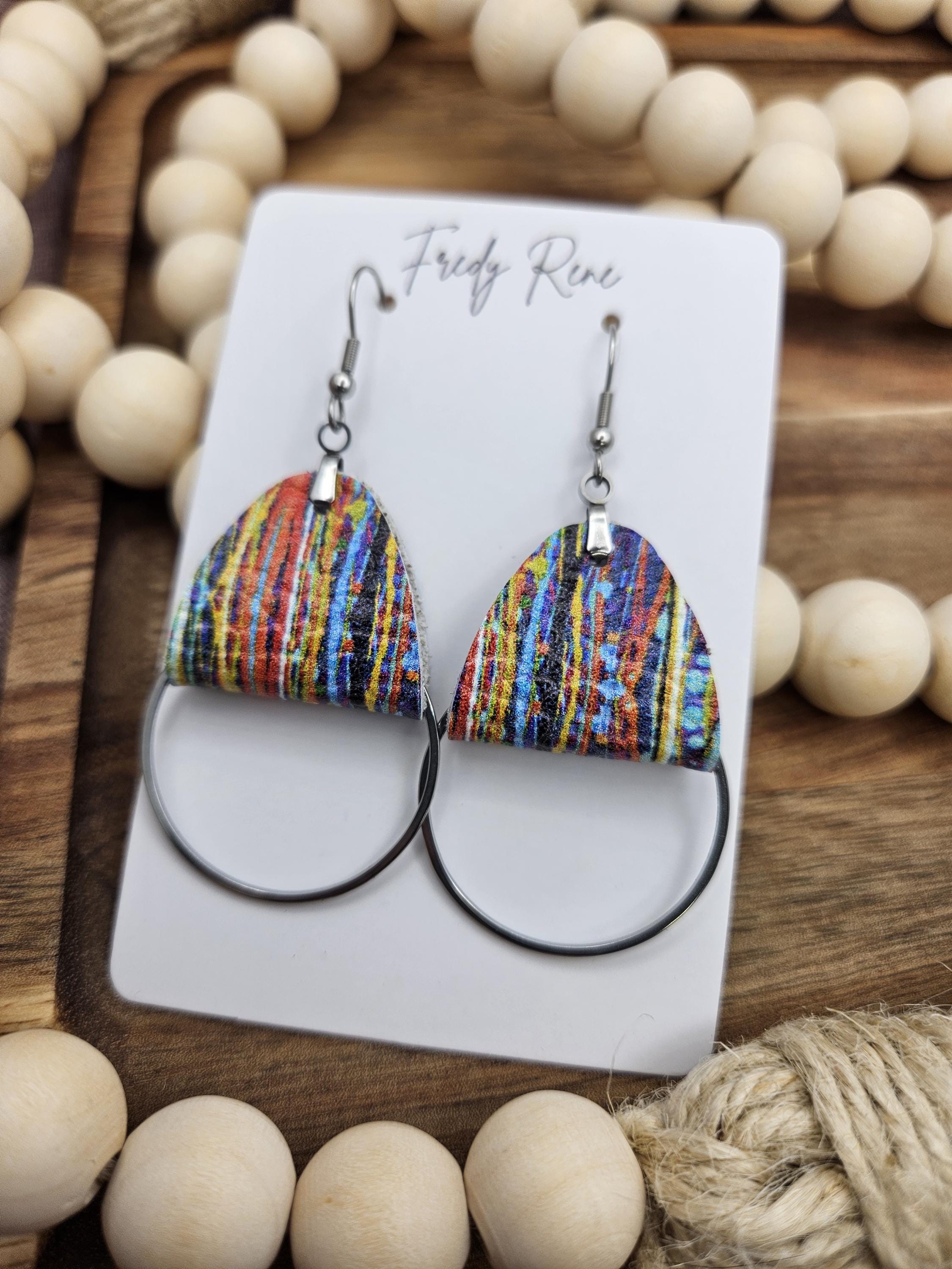 Handmade Striped Genuine Leather Earrings with Metal Circle Detail - Thumbnail 6