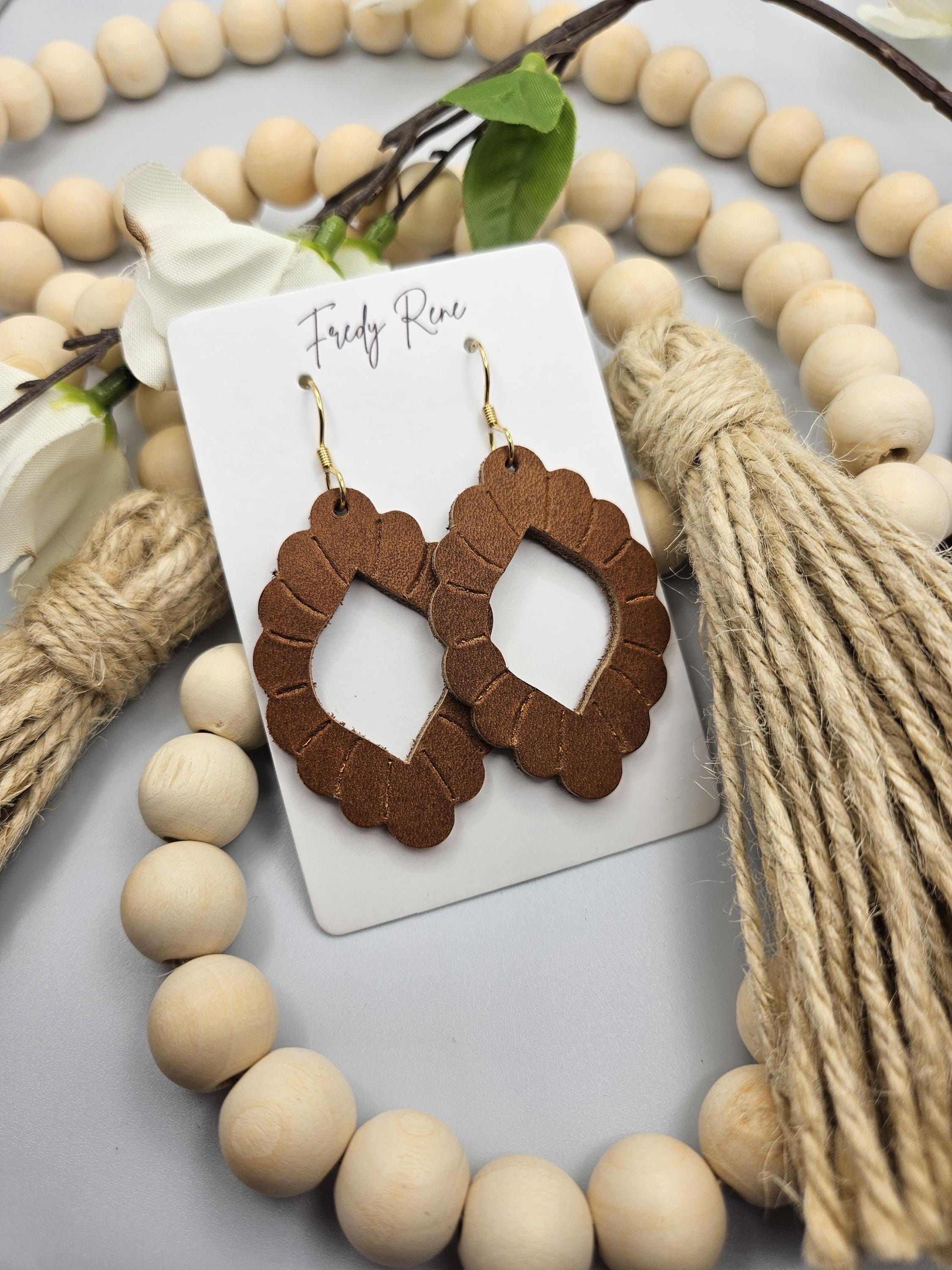 Embossed Brown Genuine Leather Earrings - Thumbnail 5