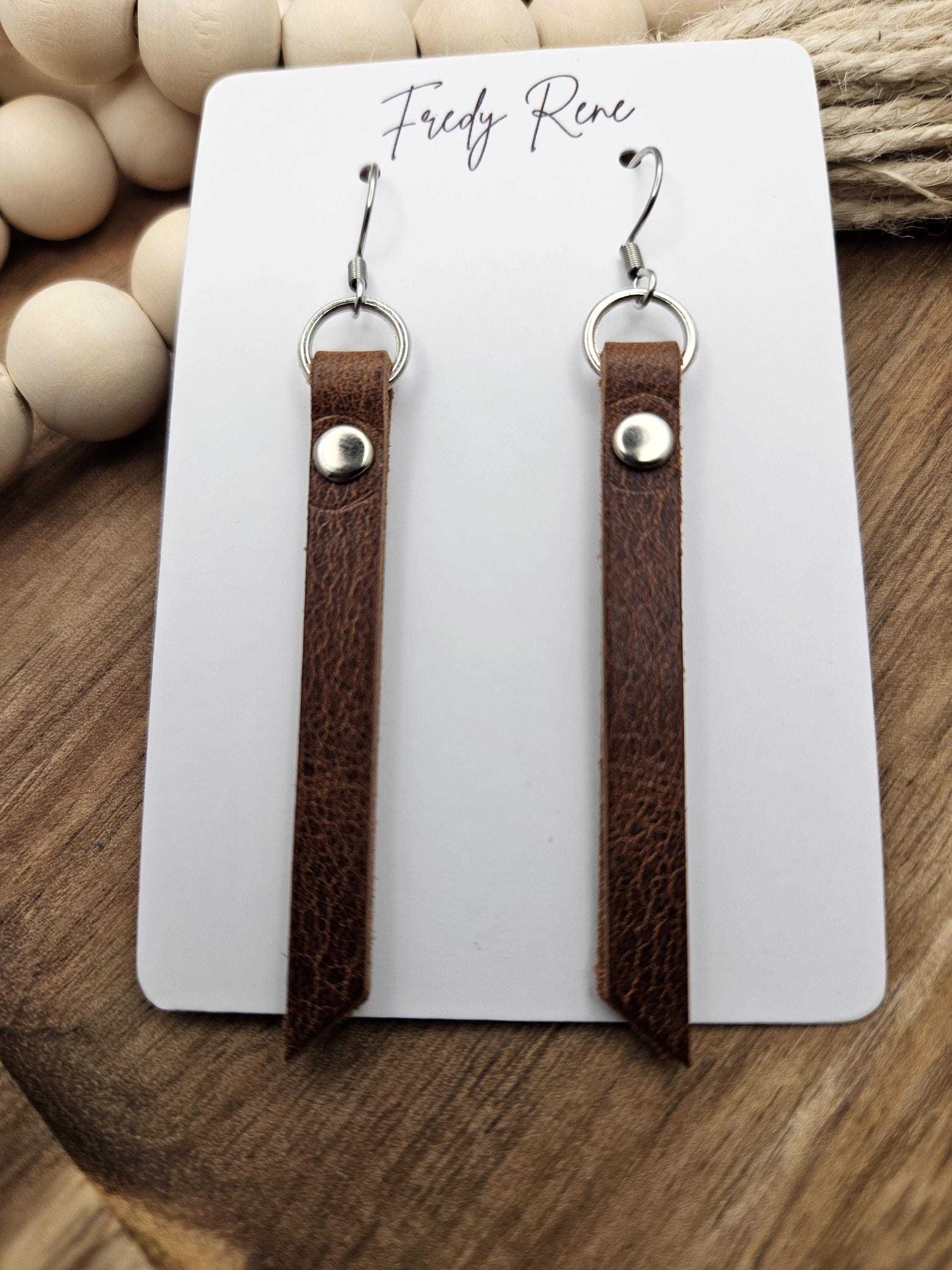 Thin Leather Bar Earrings - Thumbnail 3