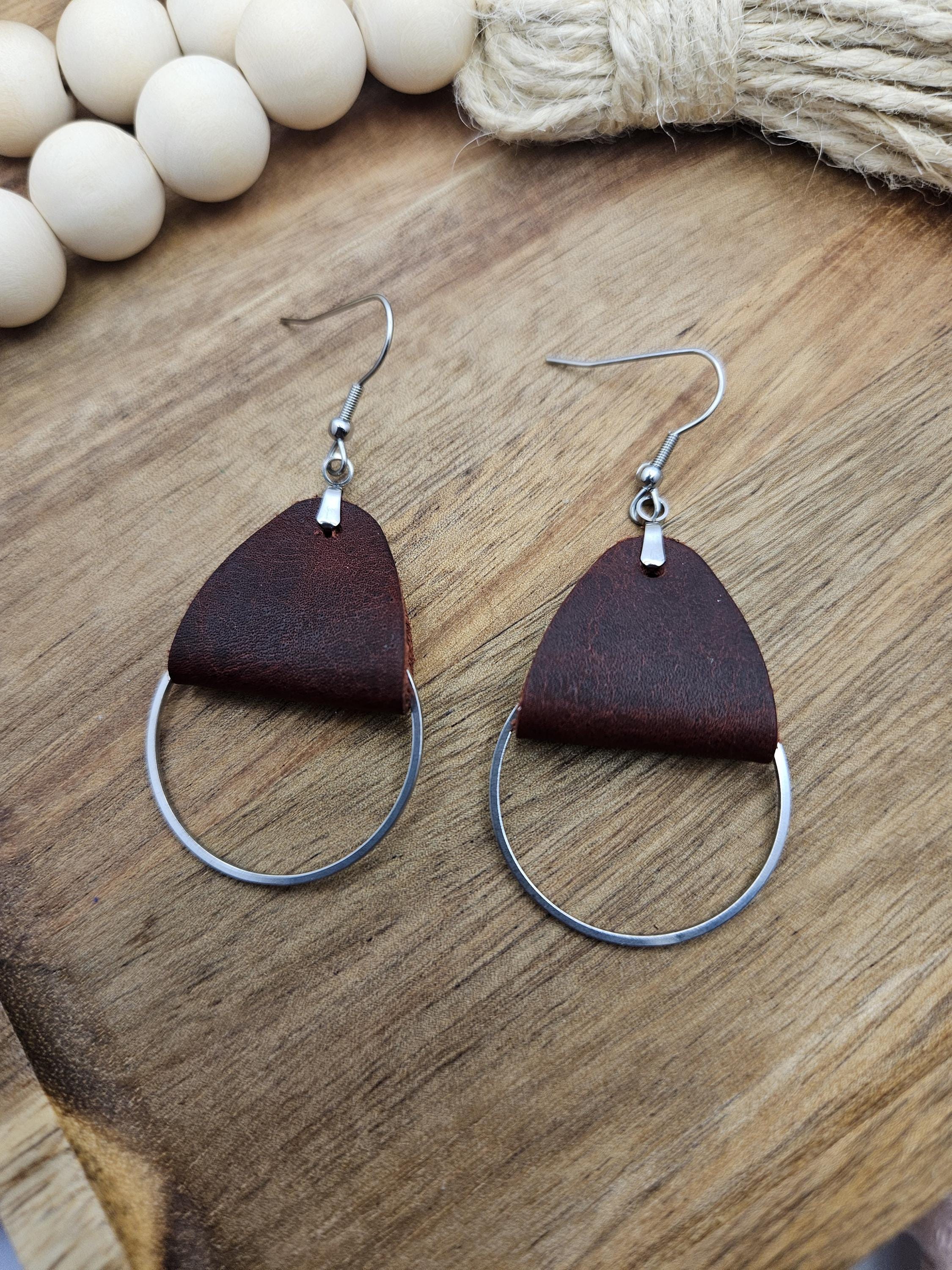 Handmade Dark Maroon Leather Earrings with Metal Circle Detail for Everyday and Special Occasions - Thumbnail 3