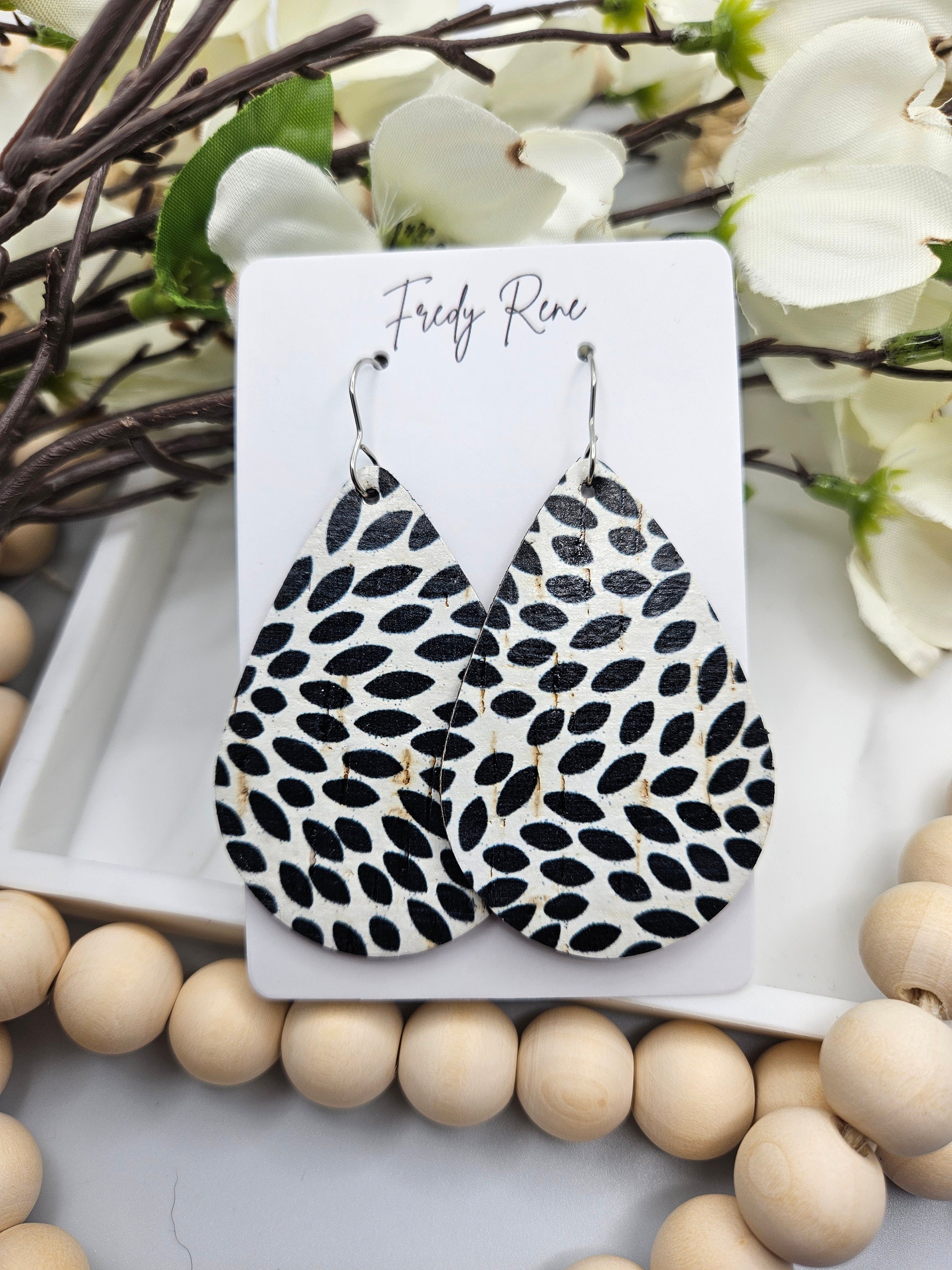 Large Handcrafted Cork Teardrop Earrings with Genuine Leather Backing for Everyday Wear - Thumbnail 3