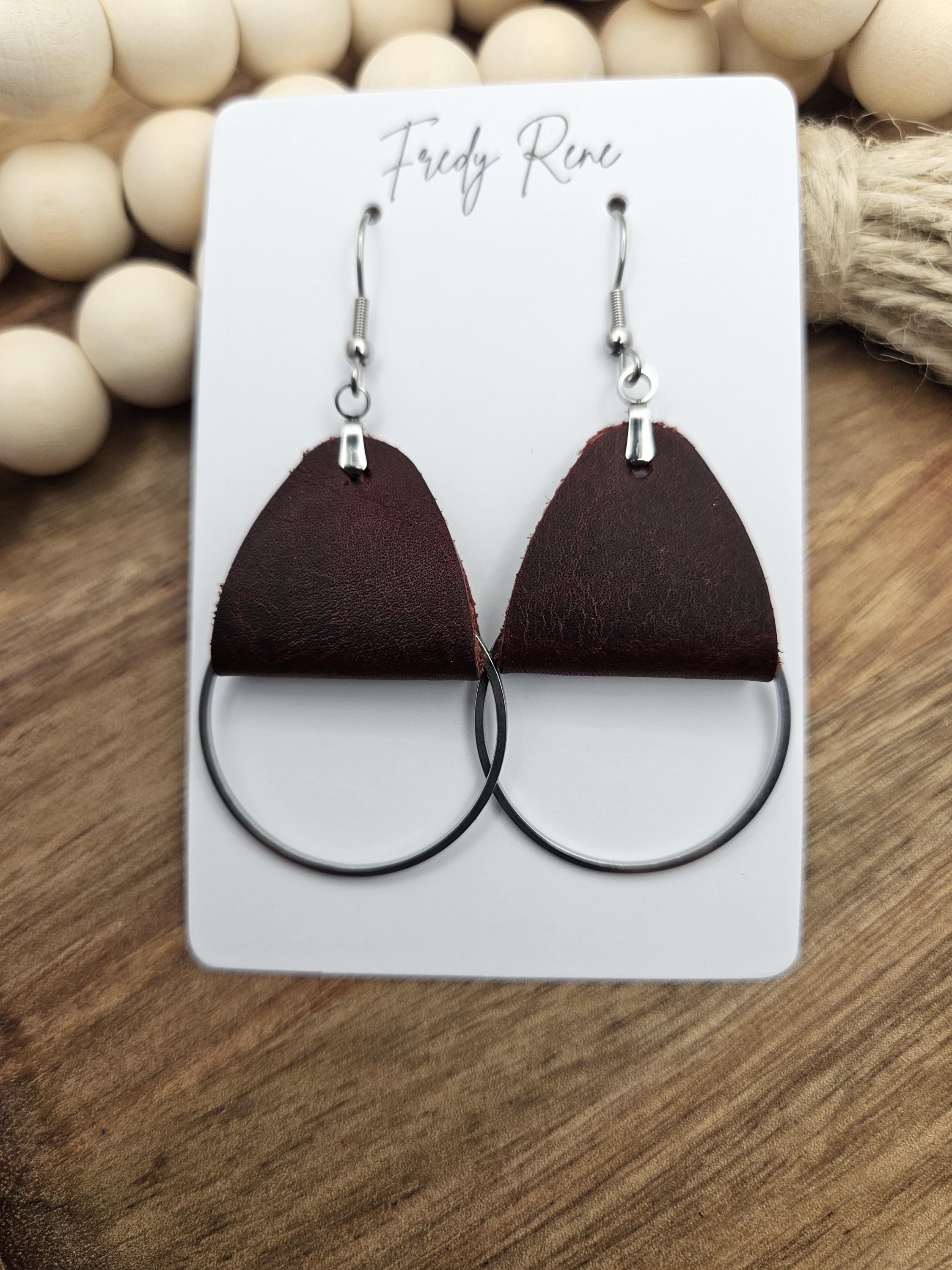 Handmade Dark Maroon Leather Earrings with Metal Circle Detail for Everyday and Special Occasions - Thumbnail 4