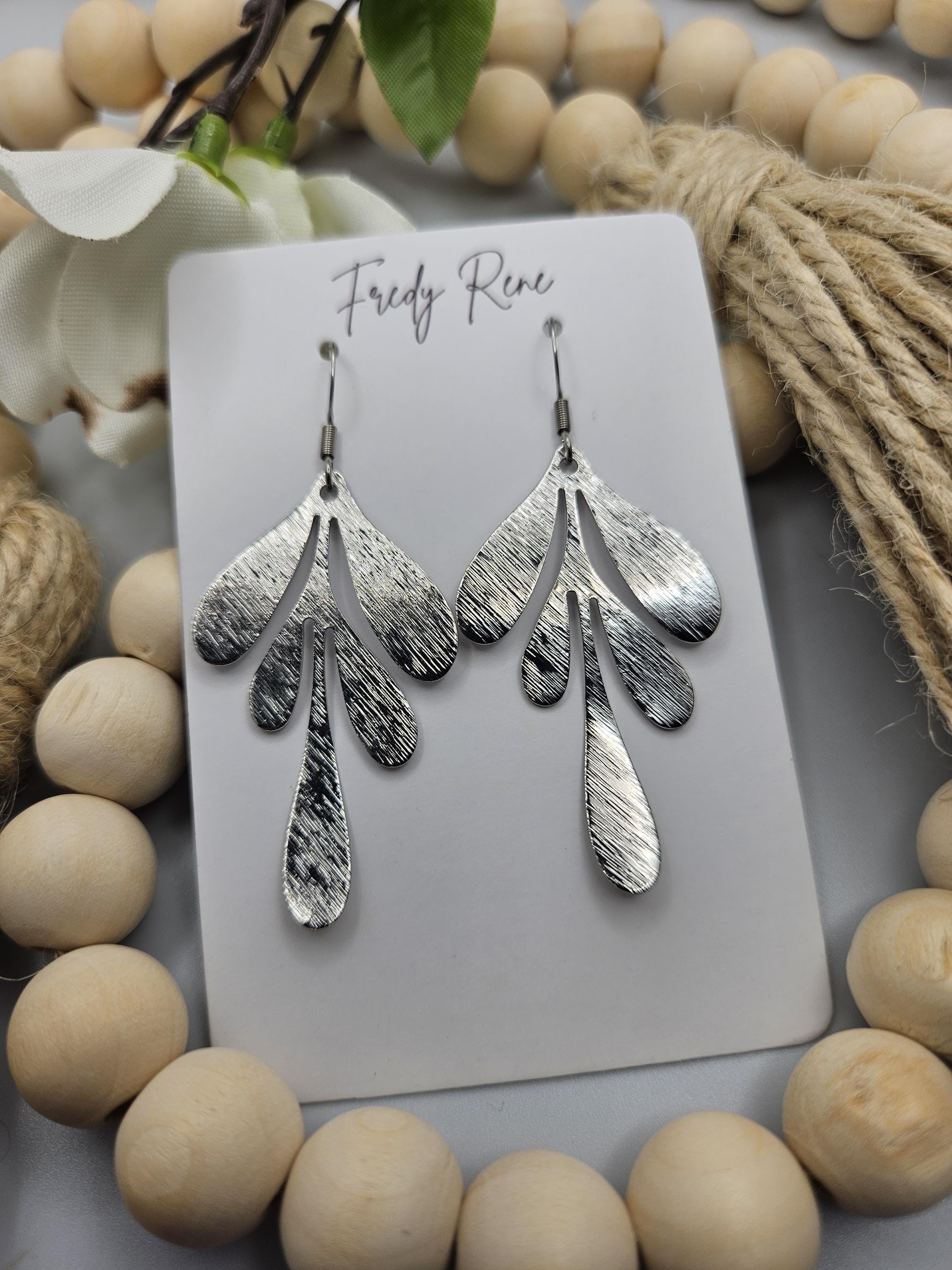 Silver Colored Brass Leaf Earrings - Thumbnail 4