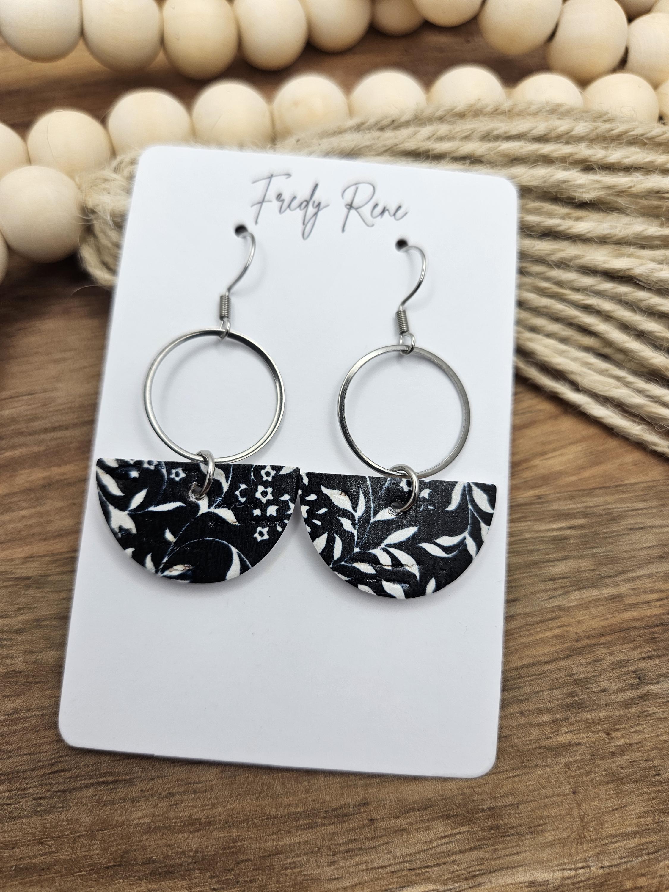 Black & White Floral Cork Earrings with Genuine Leather Backing - Thumbnail 3
