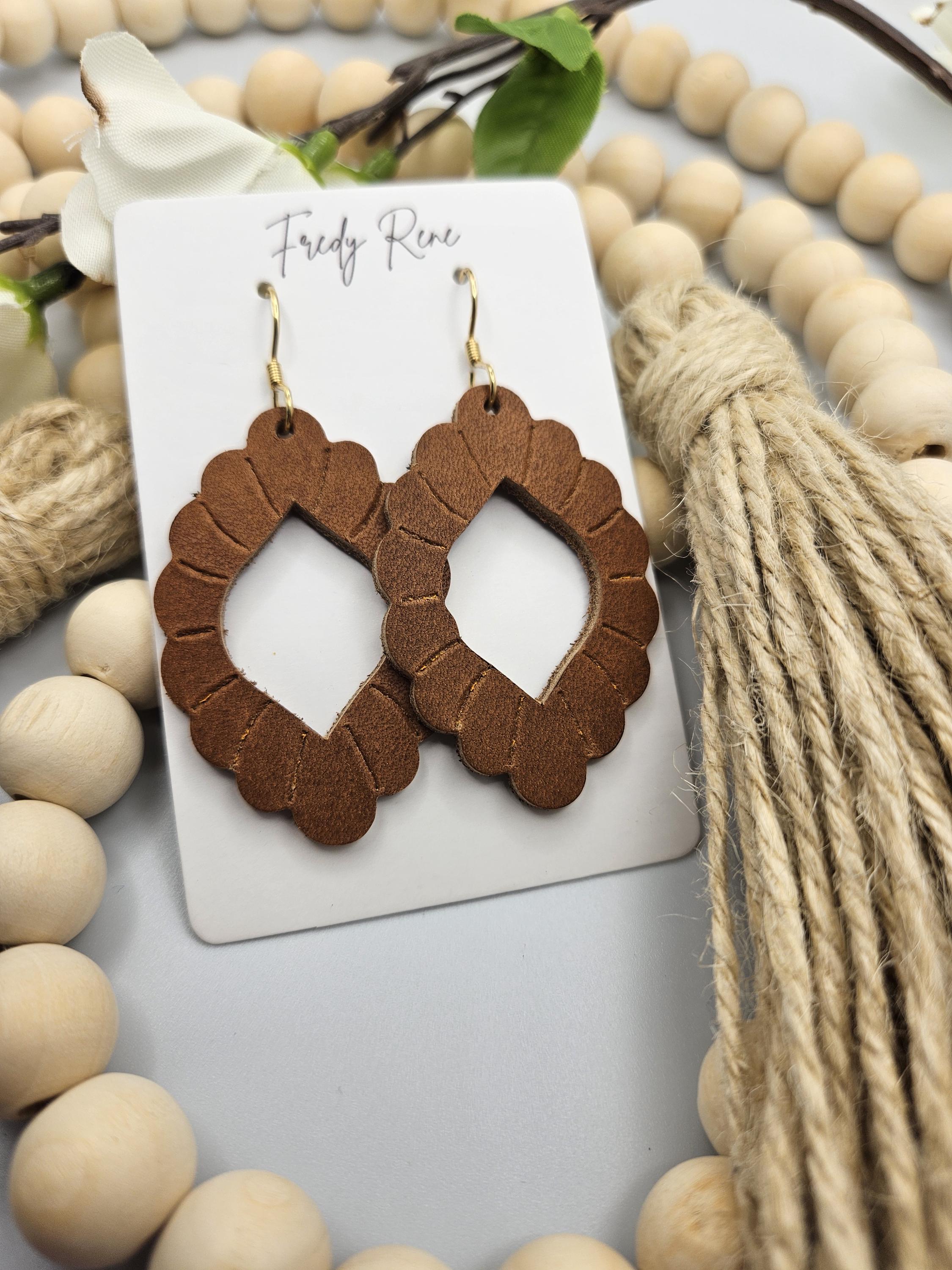 Embossed Brown Genuine Leather Earrings - Thumbnail 2