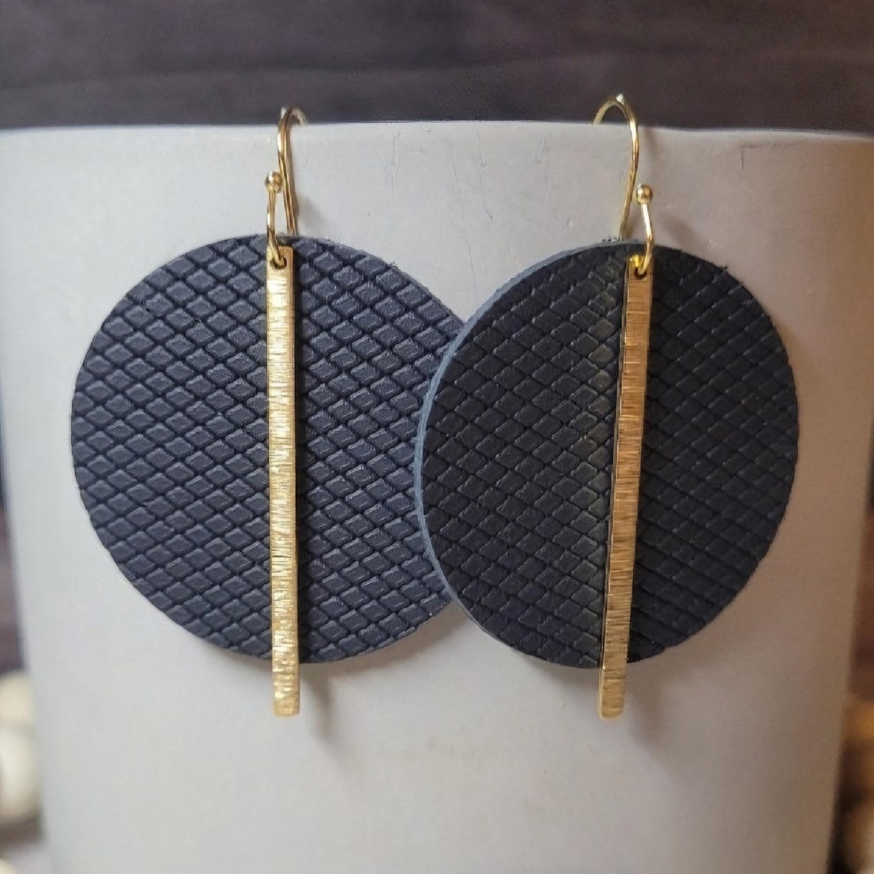 Handmade Black Patterned Genuine Leather Earrings with Gold Colored Brass Bars - Thumbnail 3