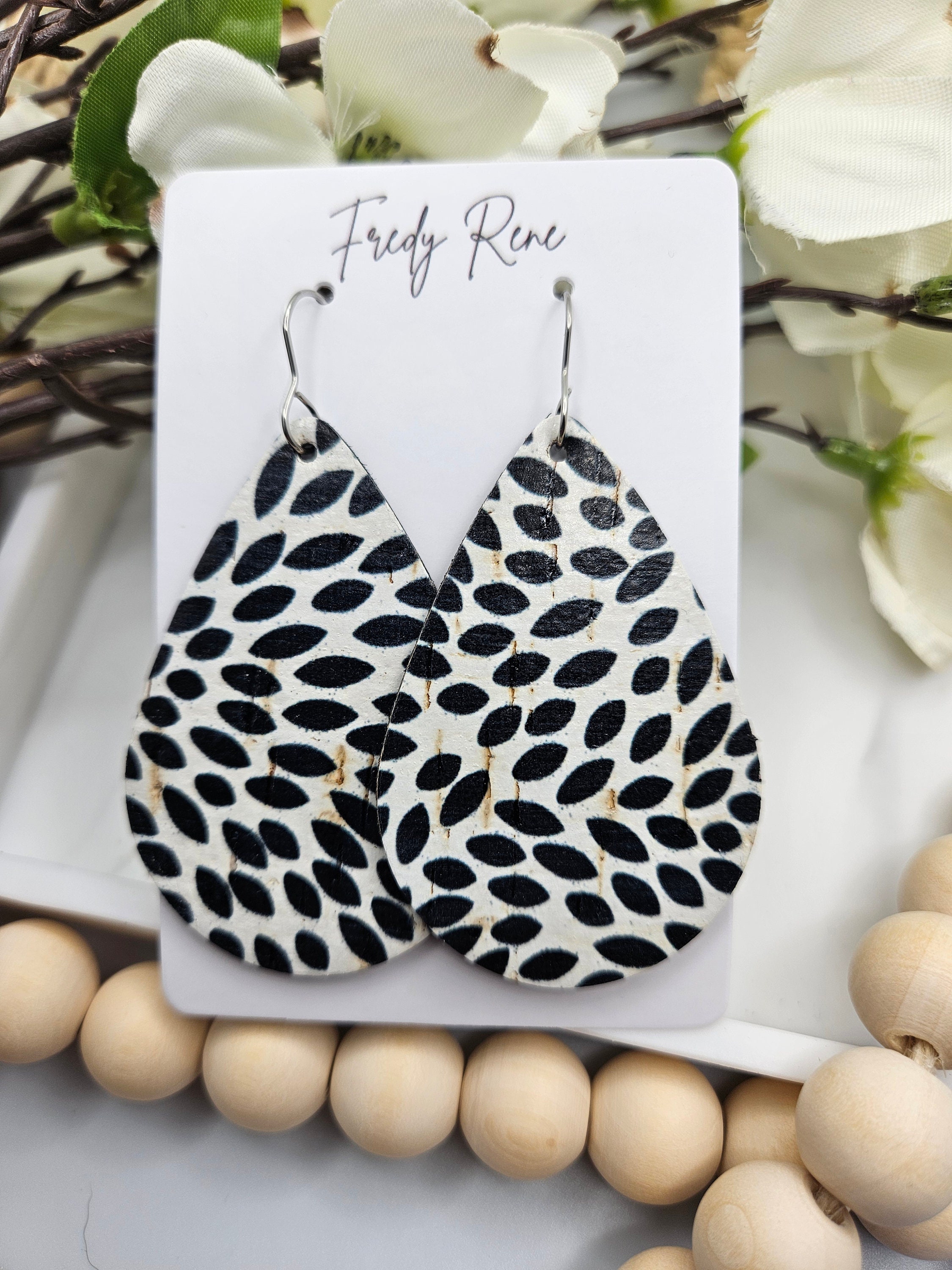 Large Handcrafted Cork Teardrop Earrings with Genuine Leather Backing for Everyday Wear - Thumbnail 4
