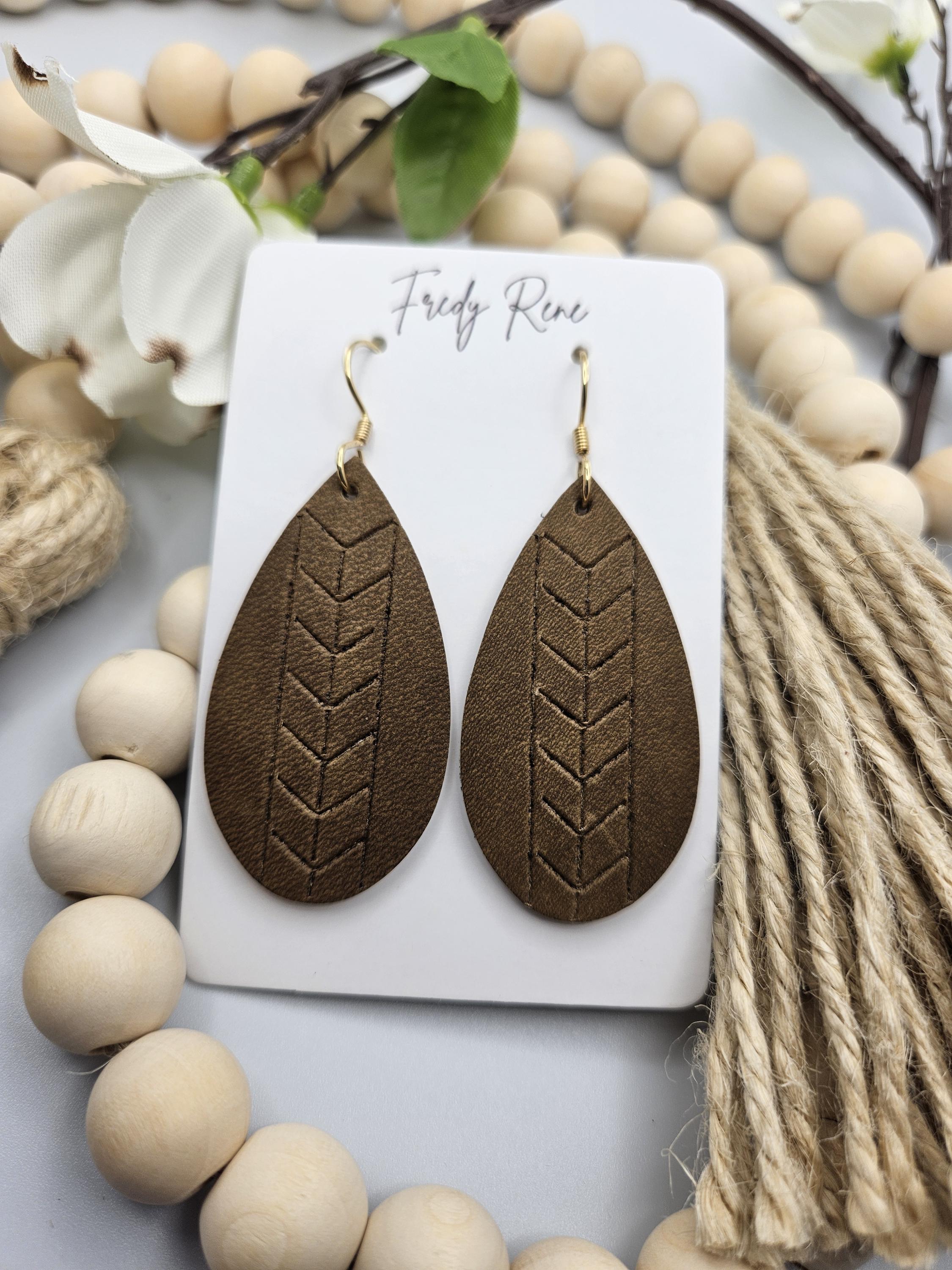 Medium Embossed Leather Teardrop Earrings- Olive Brown - Thumbnail 3