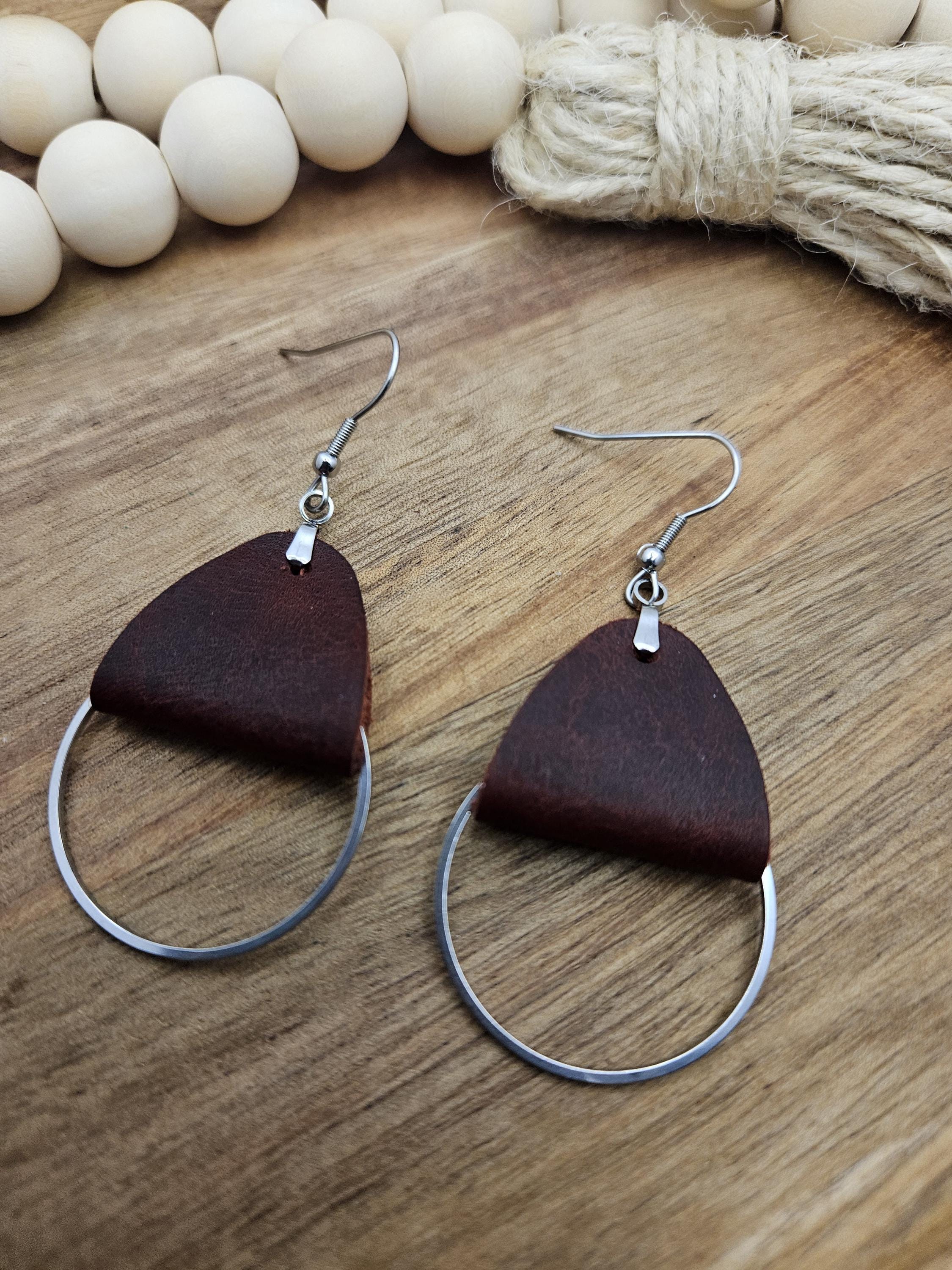 Handmade Dark Maroon Leather Earrings with Metal Circle Detail for Everyday and Special Occasions - Thumbnail 2