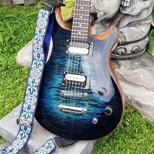 Custom Finished Goddess Series Electric Guitar