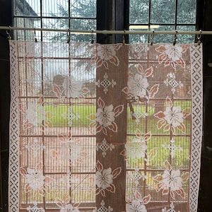 Cortina de café vintage de mediados de siglo con paneles de encaje de algodón de colores, Brise-Bise, nueva, sin usar.