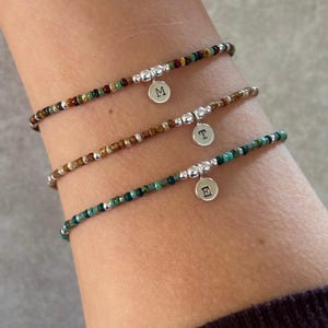 Pulsera personalizada de plata de ley, pulsera de cuentas con iniciales, regalo de joyería de cuentas con nombre de letra personalizado, apilable extensible multicolor