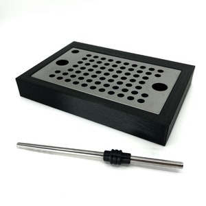 Low profile drip tray for Gaggia Classic, Pro and EVO. PETG Material. Pressure outlet tube with grip handle included.