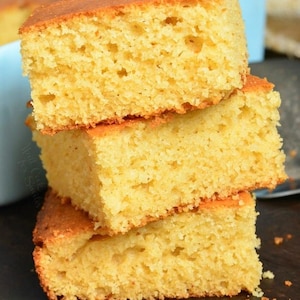 SOUTHERN COUNTRY CORNBREAD - Includes 4 Mini Loaves - Free Card / Personal Message - Free Gift Wrapping - Free Shipping -