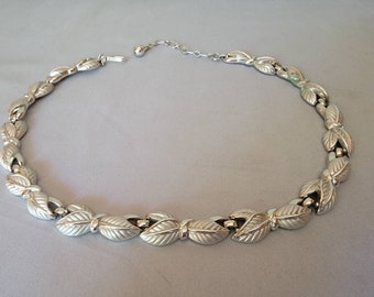 Collar TRIFARI Vintage