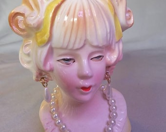 Jarrón Lady Head Vintage Mini con lazo amarillo