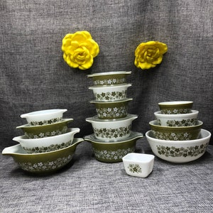 Pyrex Spring Blossom, Crazy Daisy 401, 402, 403, 404 Mixer, 441, 442, 443, 444 Cinderella-Geschirr, 471, 472, 473, 474, 475 Auflaufformen
