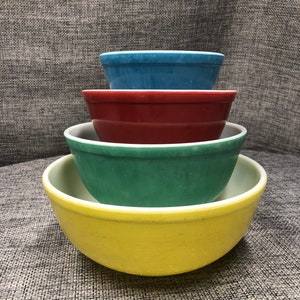 Pyrex primary color yellow 404, green 403, red 402, blue 401,  mixers