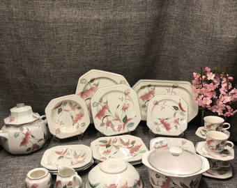 Mikasa Silk Flower Dinner, Luncheon plates, soup bowls, mugs, saucers, platter, casserole dish, soup Tureen+ lid, etc.