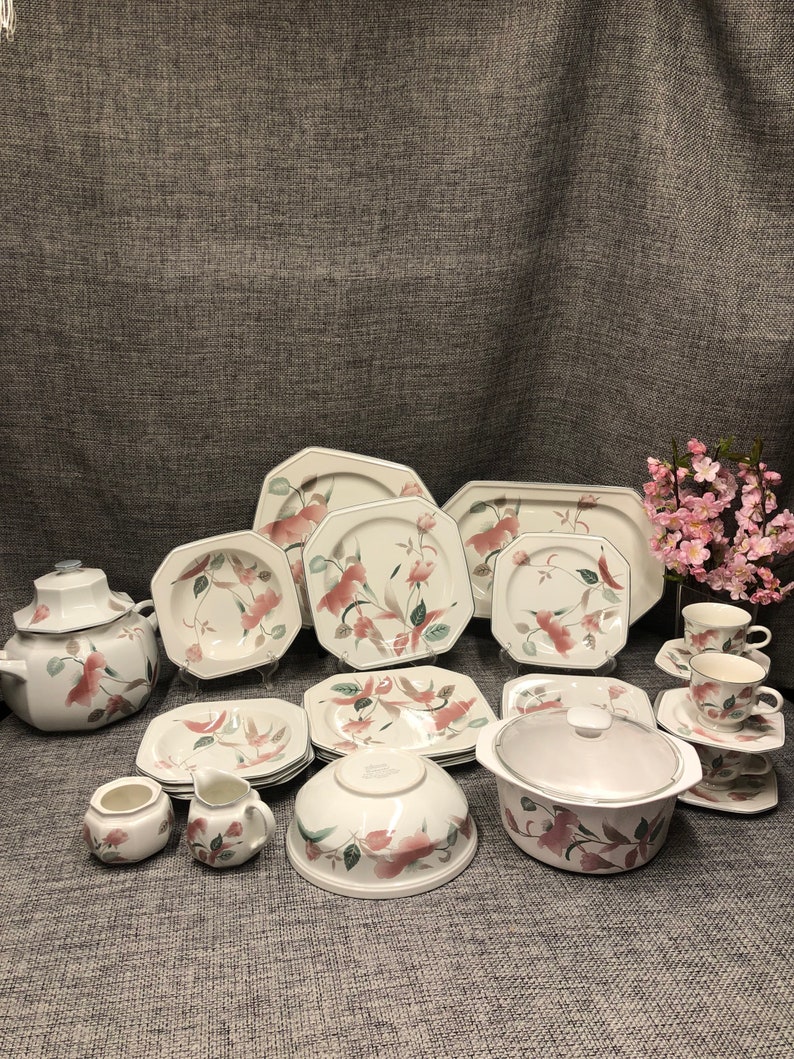 Mikasa Silk Flower Dinner, Luncheon plates, soup bowls, mugs, saucers, platter, casserole dish, soup Tureen lid, etc. image 1