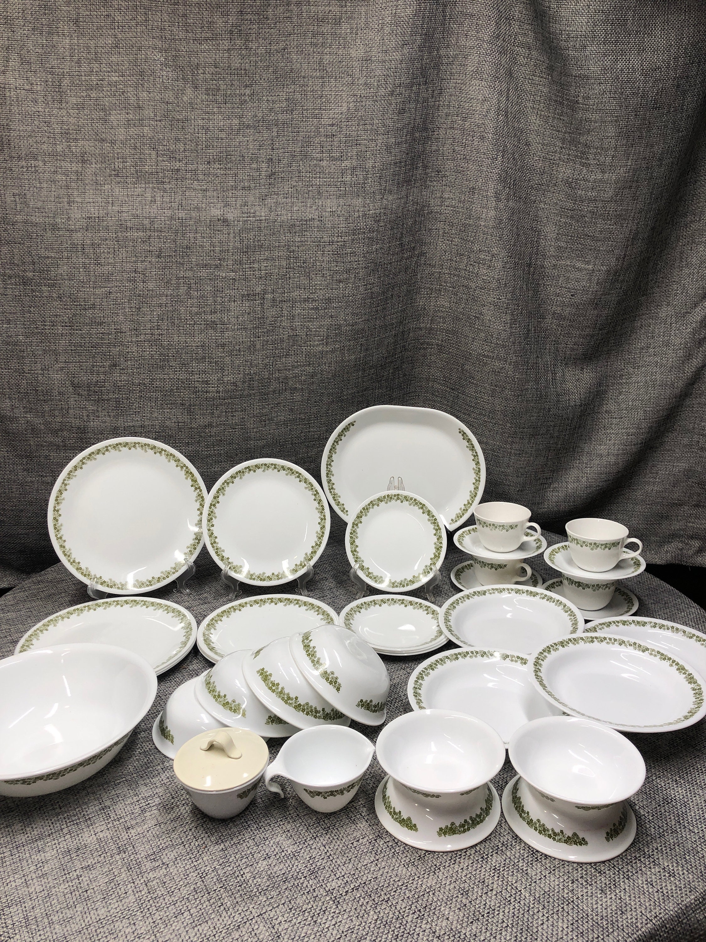 コレール クレイジーデイジー スプリングブロッサム ディナーウェア