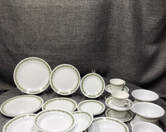 コレール クレイジーデイジー スプリングブロッサム ディナーウェア