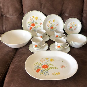 Corelle Wild Flower dinner, bread, desert plates, Saucer, cereal bowls, salad bowl, platter mugs