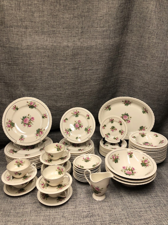 Hanover China Anniversary Rose Dinnerware Set: 43-piece Pink