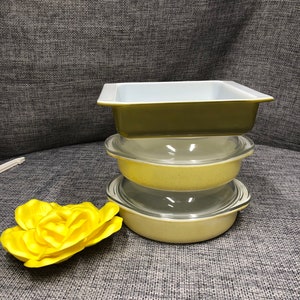 Pyrex yellow green cake pans square baking glass dish
