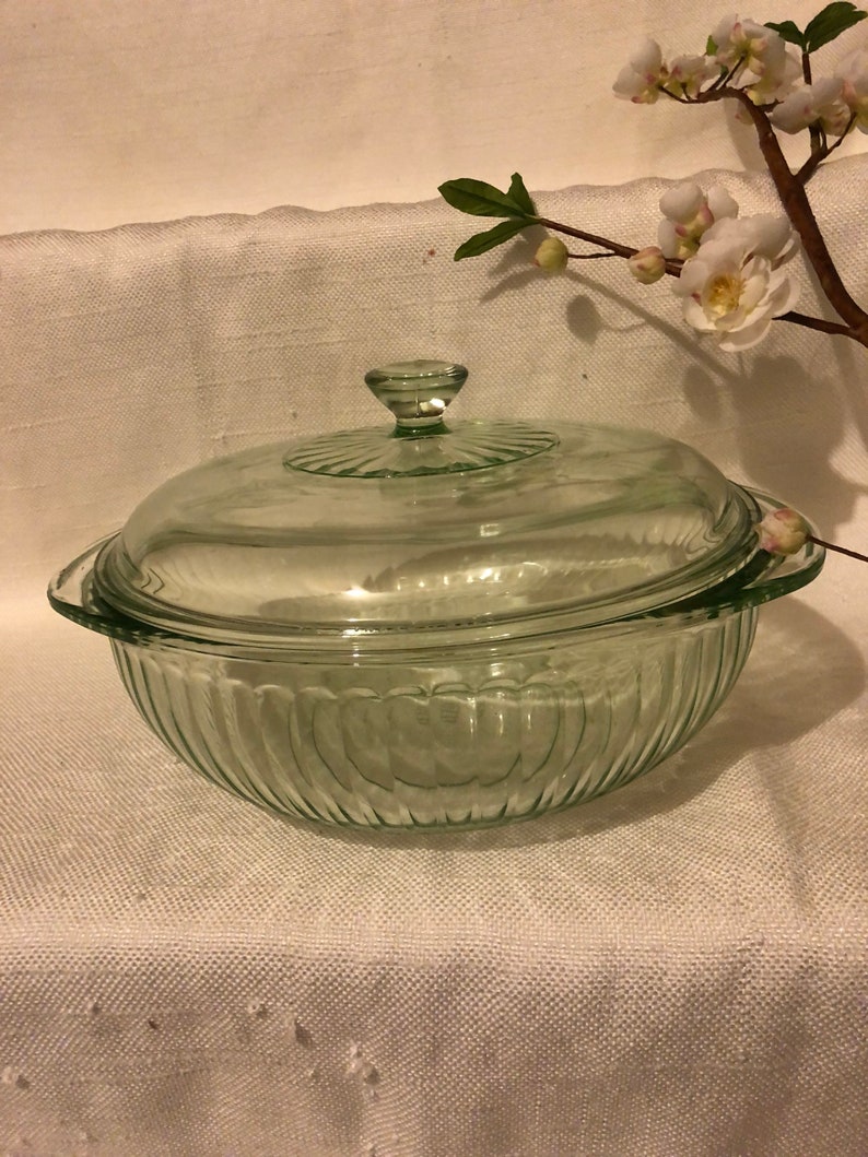 Pyrex green bakeware various sizes round casserole+lid