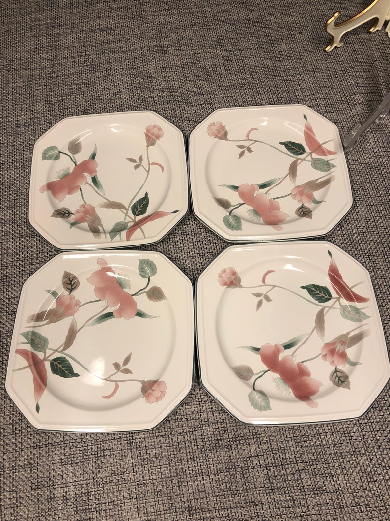 Mikasa Silk Flower Dinner, Luncheon plates, soup bowls, mugs, saucers, platter, casserole dish, soup Tureen lid, etc. image 10