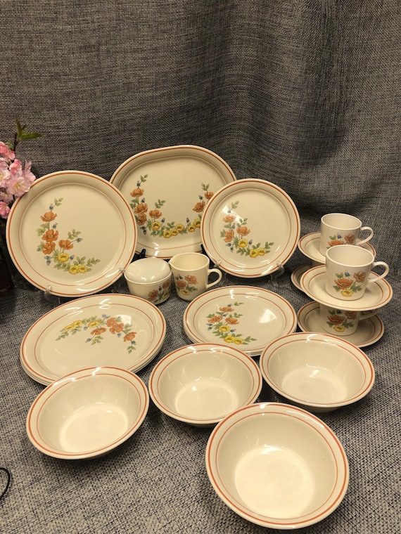 CORNING Corelle Royal Garden Dinnerware Set: Plates, Bowls, Mugs