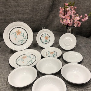 Corelle Tiger Lily Dinner, desert plates, saucers, cereal bowls